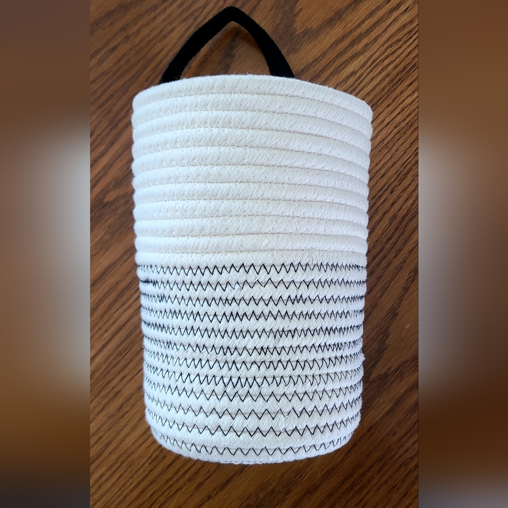 White Rope Hanging Storage Basket -